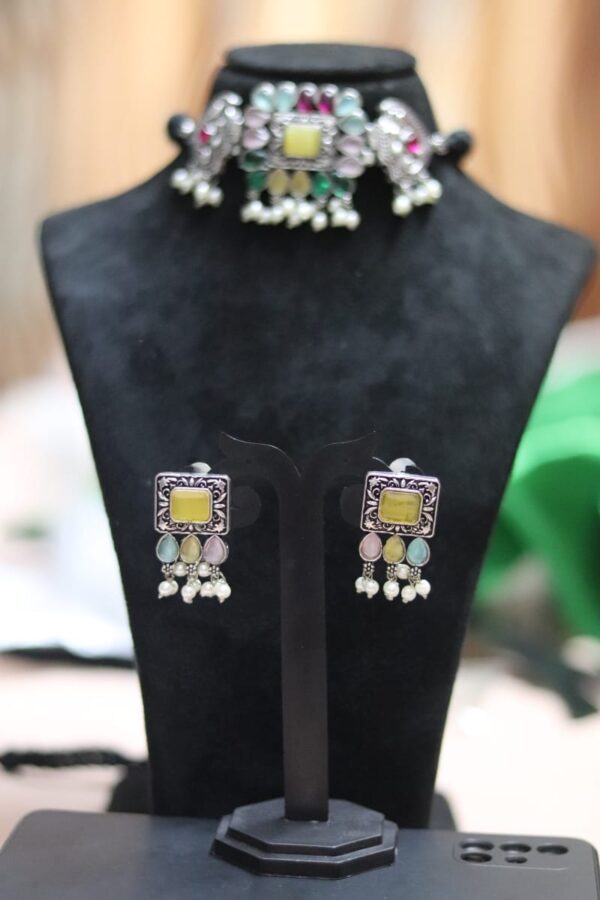 Phuljadi Oxidised Statement neckpiece set - Image 13