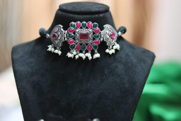 Phuljadi Oxidised Statement neckpiece set - Image 8