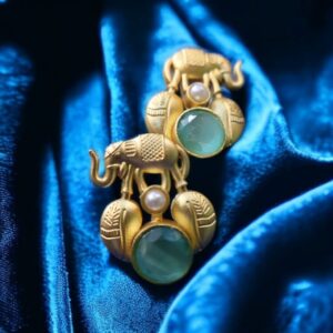 Golden Premium classic statement earring