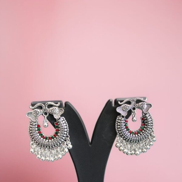 Elephant head chandbali jhumki with beads gold/silver - Image 3