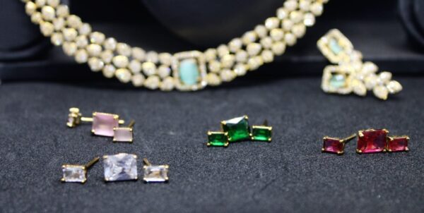 Premium ad diamond necklace set ( 5 changeable coloured stone )