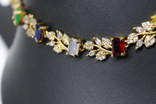 Stone studded floral design neckpiece set - Image 6