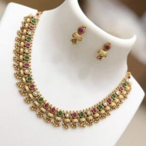 Matte finish Kempu stone delicate necklace set