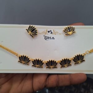 lotus chocker set 5
